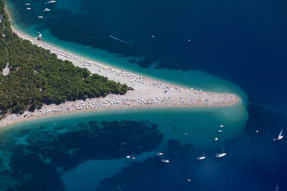 7 days in Split without changing hotel: Brač, Hvar, Trogir, Krka and Omiš as day trips, with ferry times and costs