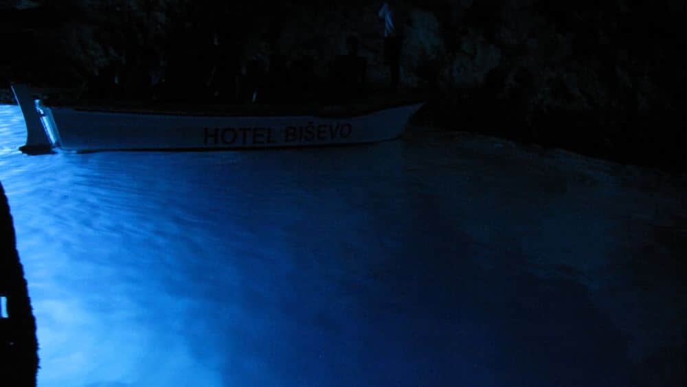 Blue Cave and Blue Lagoon tours in 2026: from Split, Hvar, Vis and Dubrovnik, with prices, the cash entry fee, the weather rule and which one is worth it