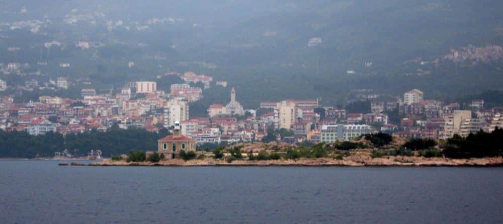 Makarska beyond the beach: Riva, Sveti Petar and Osejava