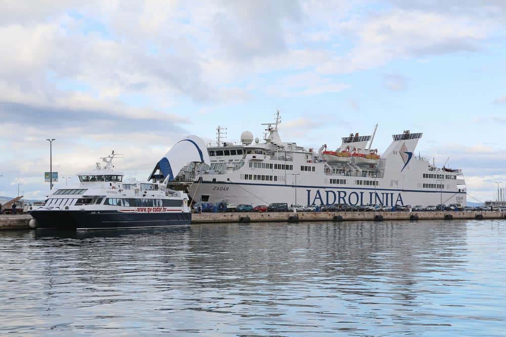 Croatia by car ferry: reservations, tickets and port timing