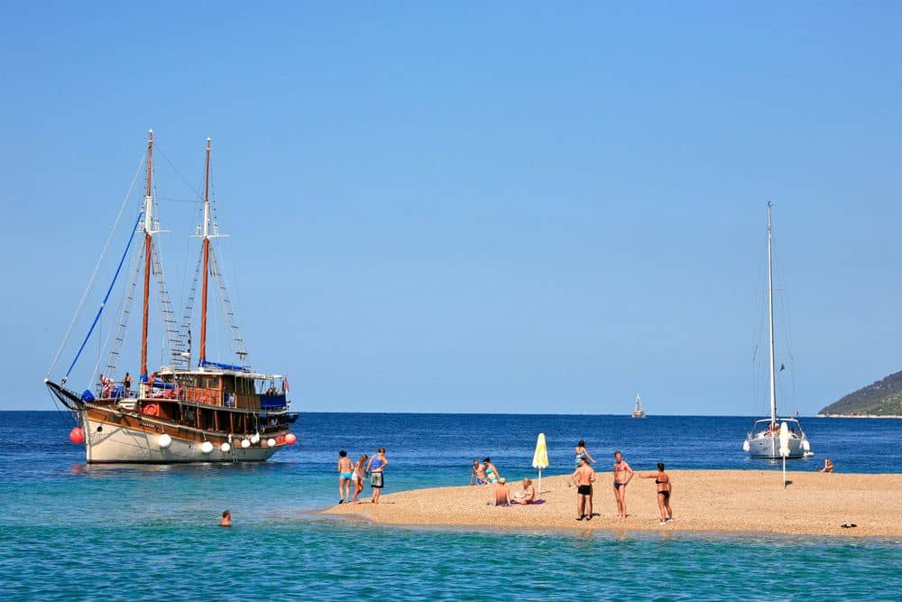 Croatia summer beach safety: the daily five-minute check