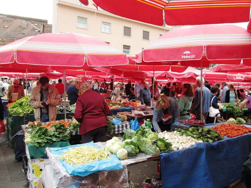 Pensje w Chorwacji: średnio 1543 euro netto, w gastronomii 1140