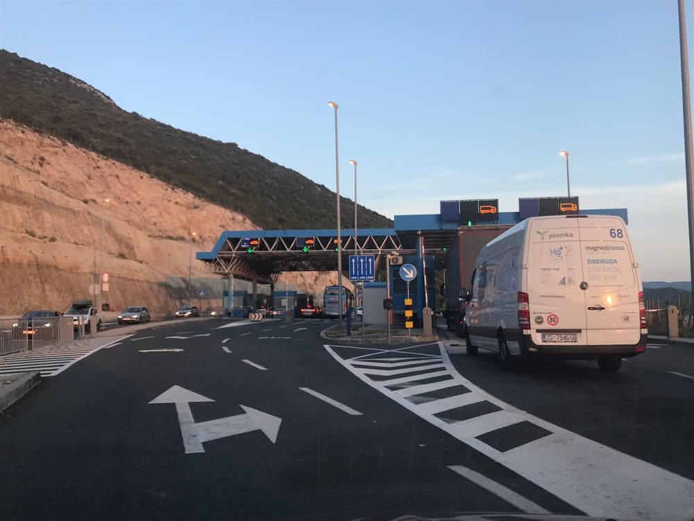 The Neum I border crossing between Croatia and Bosnia and Herzegovina, a Schengen external border