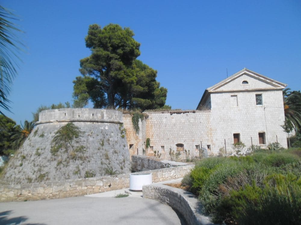 Gospina Batarija Archaeological Museum
