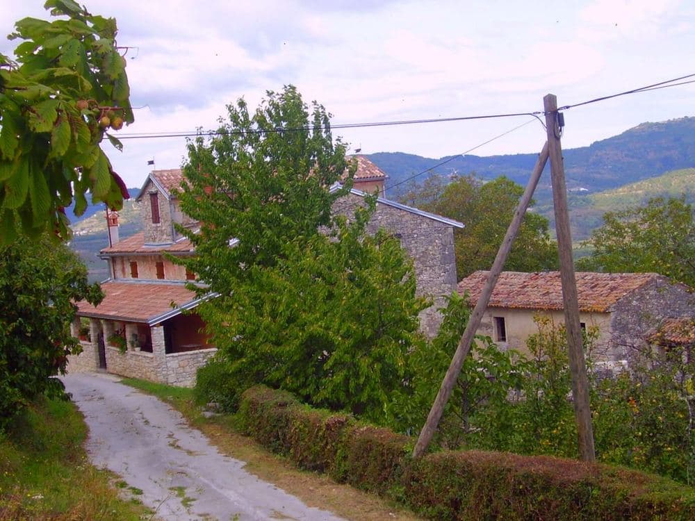 Brkač Village