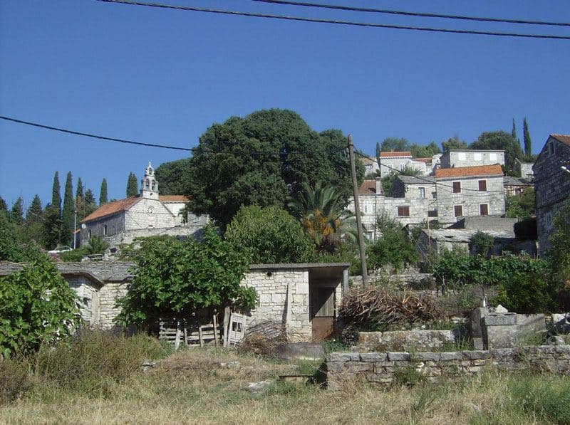 Žrnovo Village