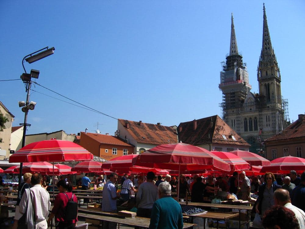 Dolac market in Zagreb, the cheapest lunch in the capital