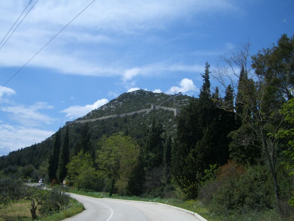 The walls of Ston on the Pelješac peninsula, the stop before Dubrovnik on day 8