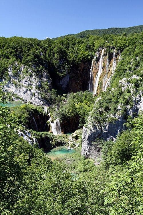 Entrance 1 Rastovača