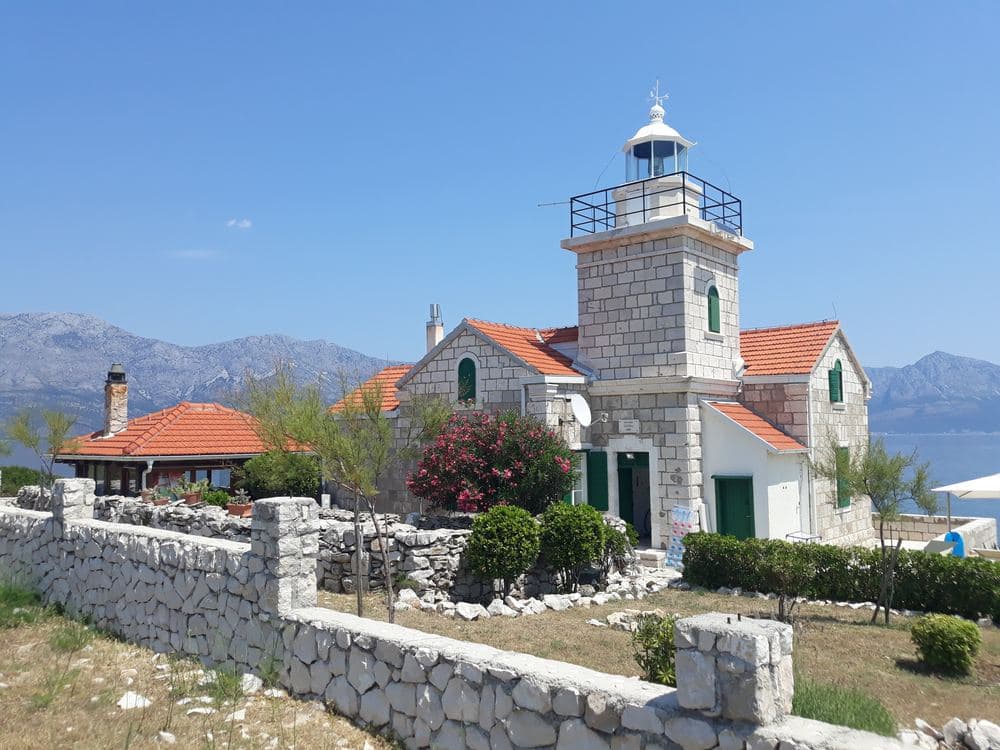 Sućuraj Lighthouse