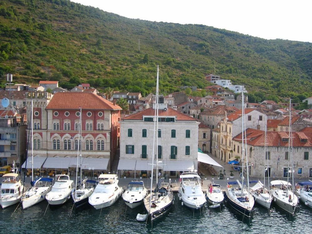 Vis Harbour