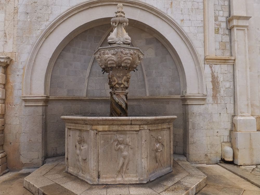 Small Onofrio Fountain