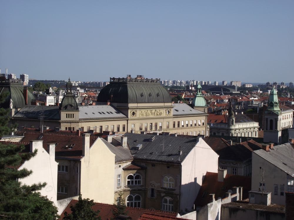 Blick von der Strossmayer-Promenade ueber Zagreb