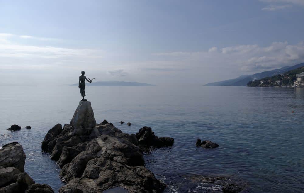 Opatija: the big guide to the Lungomare, the villas, the beaches and Učka