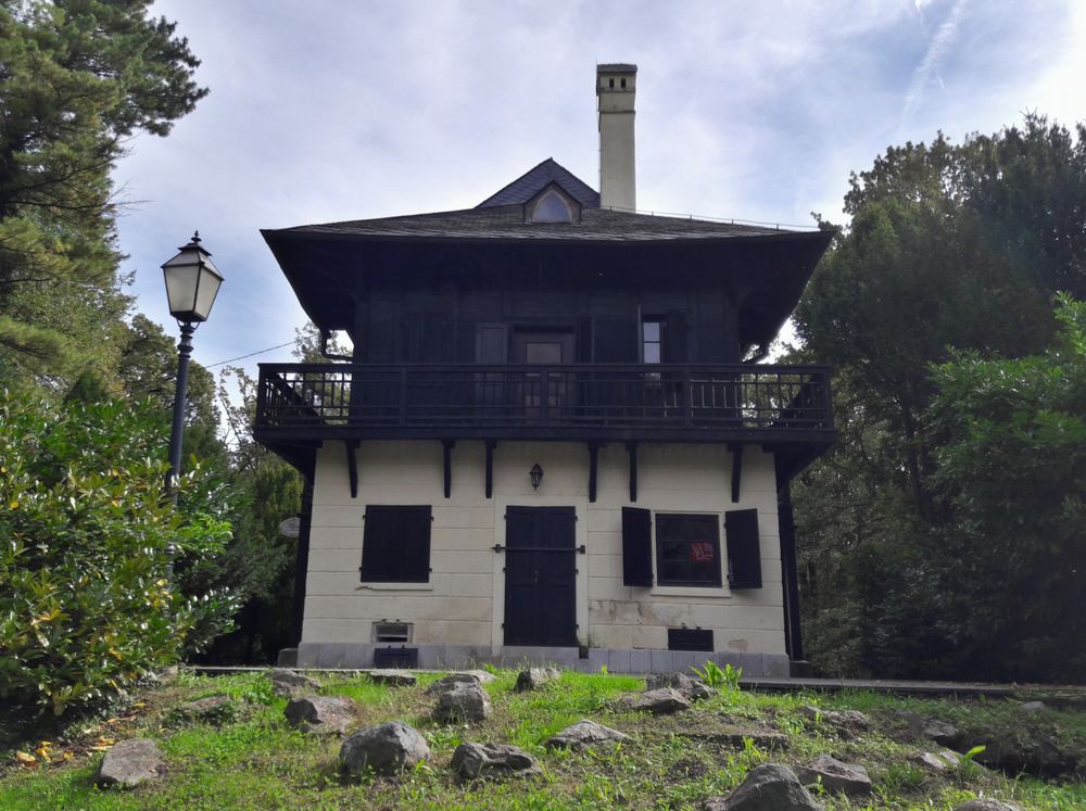 Swiss House